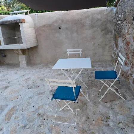 Pensión Adega Residências Artísticas - Perto De Lisboa Almargem (Sobral de Monte Agraco)