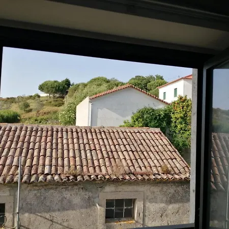 Adega Residências Artísticas - Perto De Lisboa Pensión